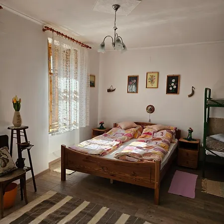 Nocleg ze śniadaniem Szentirmai Vendeghaz Es Fogado A Rigohoz *